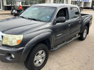 Toyota Tacoma 2010 4x2 PreRunner V6 4dr Double Cab 5.0 ft SB 5A