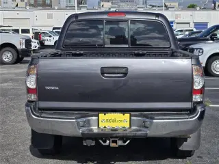 Toyota Tacoma 2010 4x2 PreRunner V6 4dr Double Cab 5.0 ft SB 5A