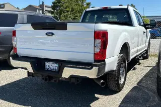 Ford F-250 Super Duty 2022 4x2 Lariat 4dr SuperCab 6.8 ft. SB Pickup