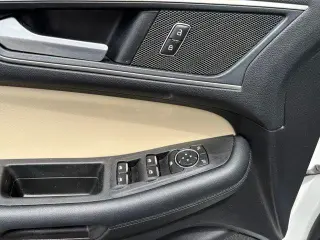 Ford Edge 2021 AWD SEL 4dr Crossover