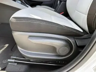 Hyundai VENUE 2020 SEL 4dr Crossover