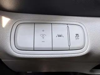 Hyundai VENUE 2020 SEL 4dr Crossover