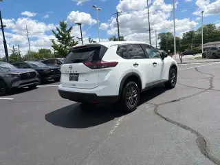 Nissan Rogue 2024 AWD S 4dr Crossover