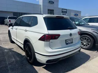 Volkswagen Tiguan 2022 SE R-Line Black 4dr SUV