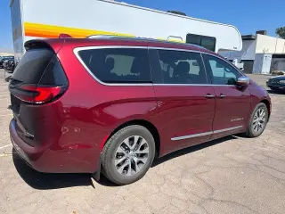 Chrysler Pacifica Hybrid 2021 Pinnacle 4dr Mini-Van