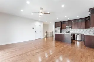Propiedad en alquiler con 5 habitaciones y 3 baños en Chicago