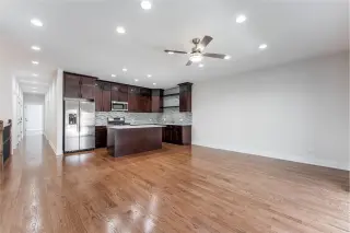 Propiedad en alquiler con 5 habitaciones y 3 baños en Chicago