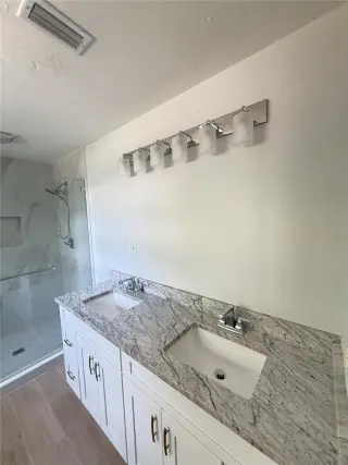 Propiedad en alquiler con 3 habitaciones y 2 baños en Bonita Springs