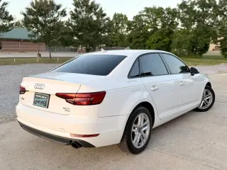 2017 AUDI A4