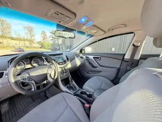 2015 HYUNDAI ELANTRA