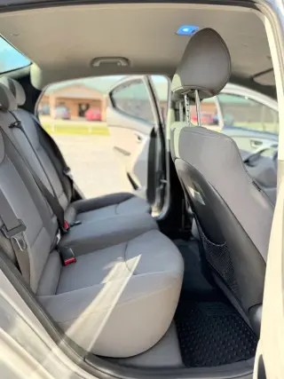 2015 HYUNDAI ELANTRA