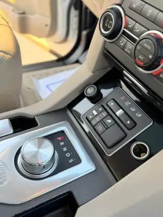 2016 LAND ROVER LR4