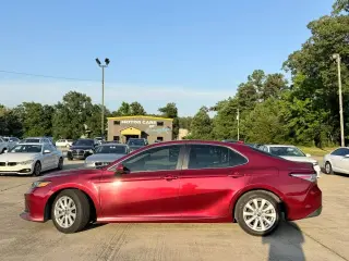 2019 TOYOTA CAMRY