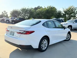 2025 TOYOTA CAMRY