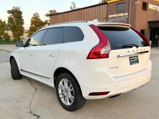 2015 VOLVO XC60