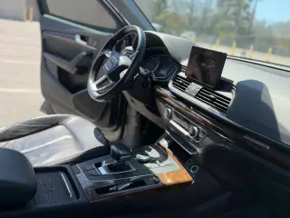 2020 AUDI Q5