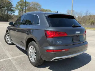 2020 AUDI Q5