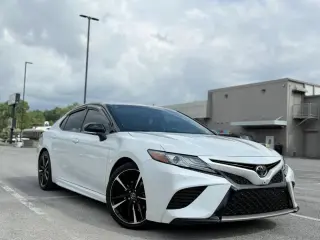 2018 TOYOTA CAMRY