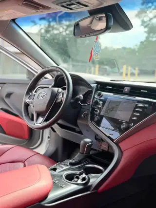 2018 TOYOTA CAMRY