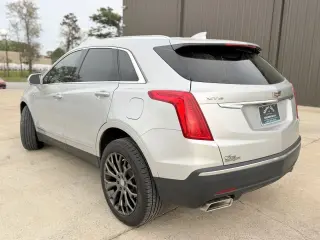 2017 CADILLAC XT5