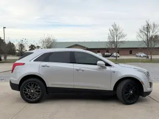 2017 CADILLAC XT5