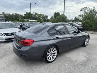 2018 BMW 3 Series 320i