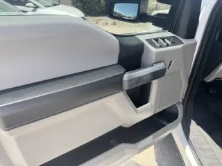 2017 Ford F-250 Super Duty XL