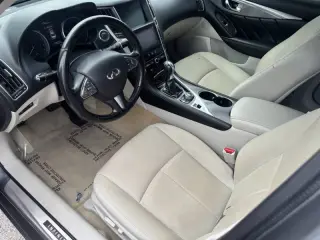 2015 Infiniti Q50 Premium