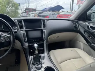 2015 Infiniti Q50 Premium