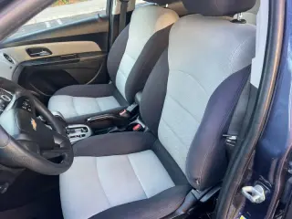 2014 Chevrolet Cruze LS Auto