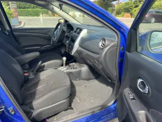 2015 Nissan Versa 1.6 SV