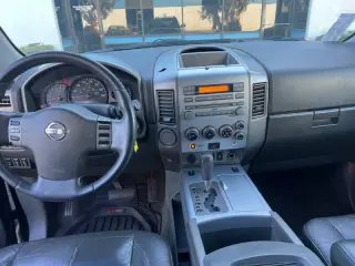 2005 Nissan Armada SE