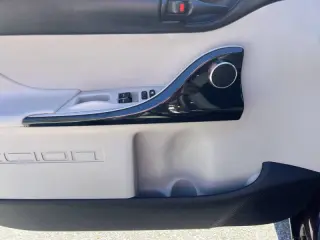 2013 Scion iQ