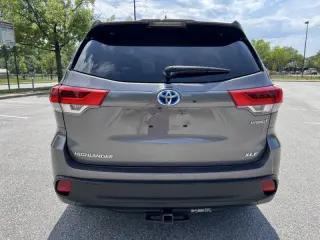 2019 Toyota Highlander Hybrid XLE
