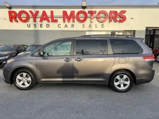2012 Toyota Sienna