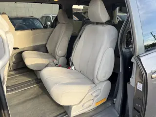 2012 Toyota Sienna