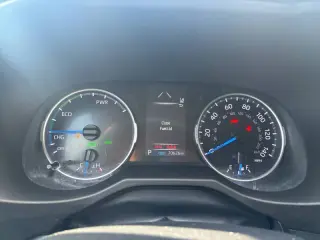 2020 Toyota RAV4 Hybrid LE