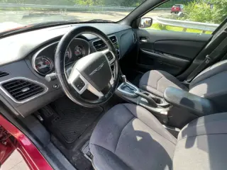 2013 Chrysler 200 Touring