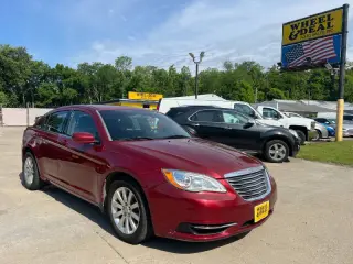2013 Chrysler 200 Touring