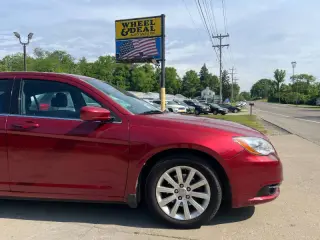 2013 Chrysler 200 Touring