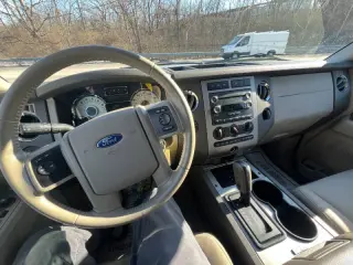 2013 Ford Expedition XLT