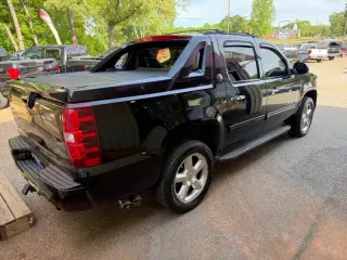 2013 Chevrolet Avalanche LT Black Diamond