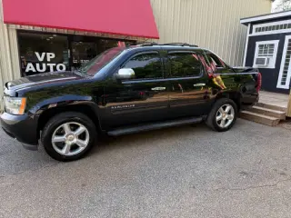 2013 Chevrolet Avalanche LT Black Diamond