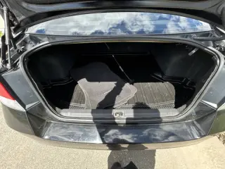 2010 Subaru Legacy 3.6R Premium
