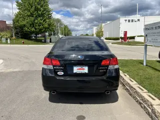 2010 Subaru Legacy 3.6R Premium