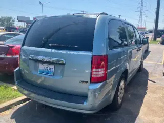 2008 Chrysler Town and Country LX