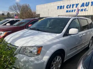 2016 Chrysler Town and Country