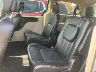 2016 Chrysler Town and Country