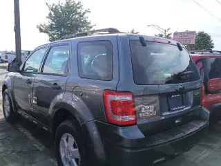 2010 Ford Escape XLS