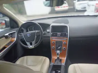 2016 Volvo XC60